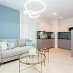 Apartly - Garden Z Prywatnym Ogrodem W Centrum# Parking アパート *