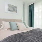 Apartly - Garden Z Prywatnym Ogrodem W Centrum# Parking シュチェチン