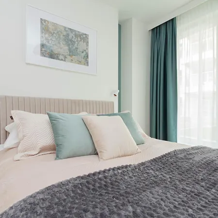 Apartly - Garden Z Prywatnym Ogrodem W Centrum# Parking Szczecin