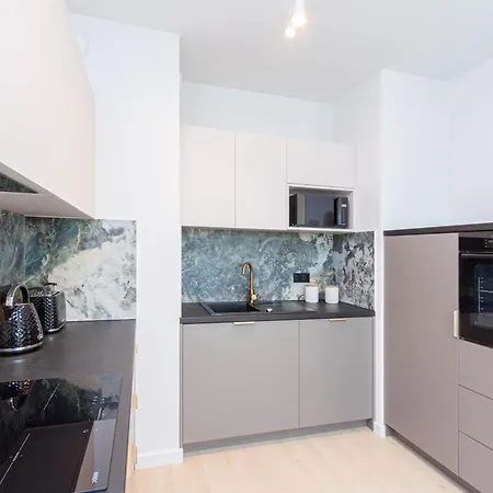 Apartment Apartly - Garden Z Prywatnym Ogrodem W Centrum# Parking *