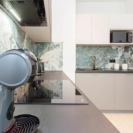 Apartly - Garden Z Prywatnym Ogrodem W Centrum# Parking Lägenhet *