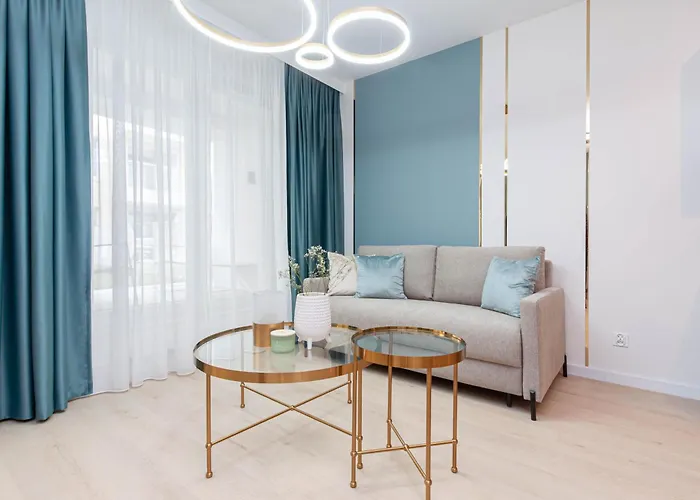 Apartly - Garden Z Prywatnym Ogrodem W Centrum# Parking