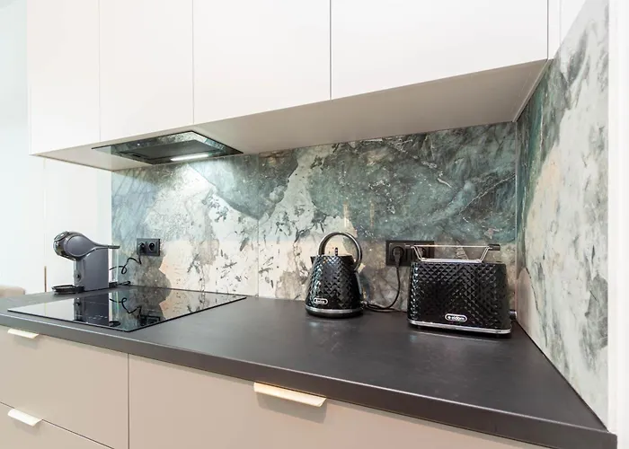 Apartly - Garden Z Prywatnym Ogrodem W Centrum# Parking * Szczecin