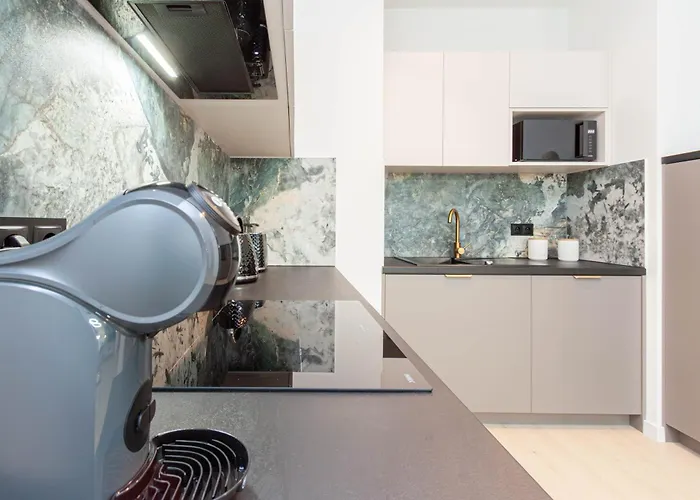 Apartly - Garden Z Prywatnym Ogrodem W Centrum# Parking Apartment *