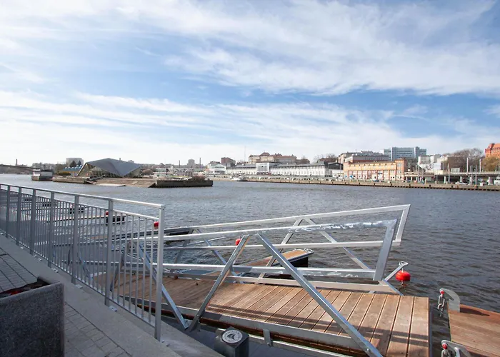 Lägenhet Apartly - Garden Z Prywatnym Ogrodem W Centrum# Parking *